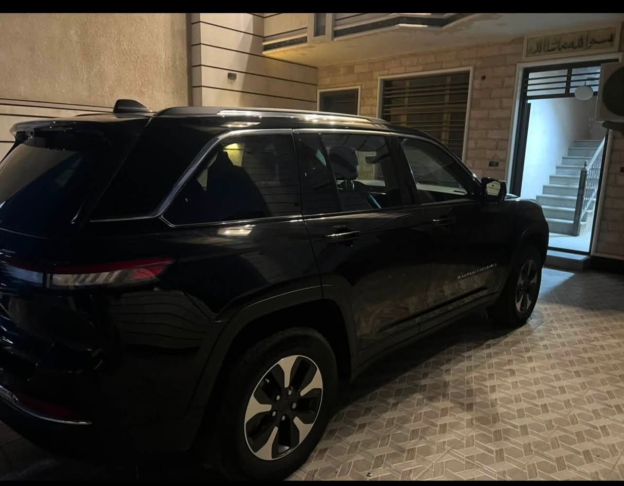 سلام عليكم جيب البيع موديل 23 وارد امريكي هايبرد حادثه جاملغ راجع نفسه سياره فول موصفات بردات خمس كامرات كشنات تبريد ثلاثت شاشات موصفات سومت ماشيه 37مكاني بغداد يرموك السعر 34هذا رقمي ***********
