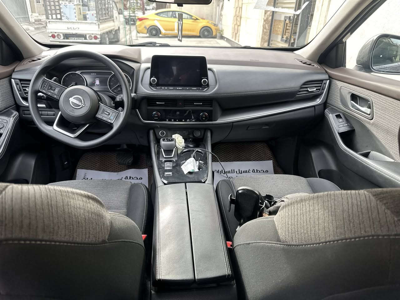 السلام عليكم
نيسان روج 
موديل 2023
محرك 1500 تيربو 
بدون صبغ بدون تبديل 
صور امريكا داخل المنشور 
سياره رقم بغداد بسمي 
عنوان / بغداد. الكرخ 
السعر 170 وبيه مجال 
هاتف ***********
