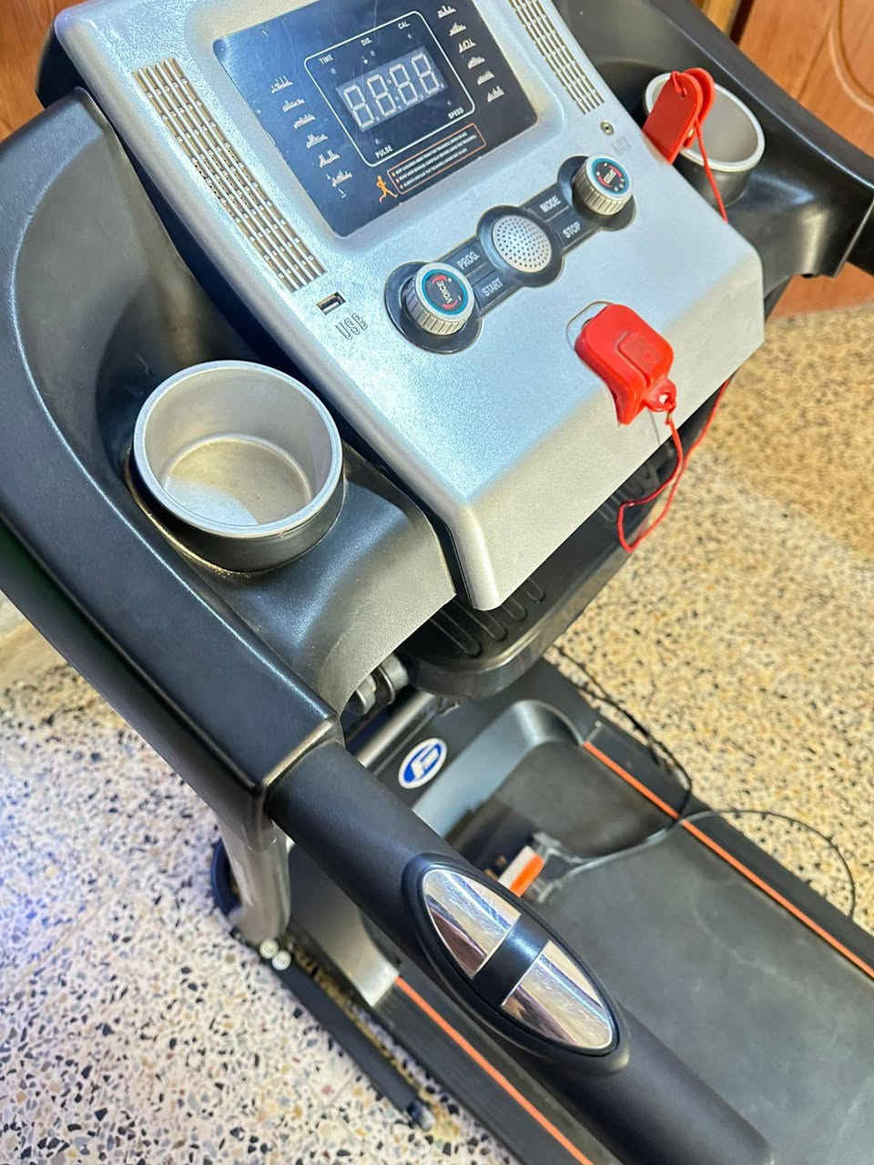 ديوان اخو الجديد تركي كلش ثقيل بلوك وجهاز رياضه لجري قليل لاستعمال جديد مكاني بغداد  مدينة الصدر


**إذا كنت صاحب هذا الإعلان وتريد حذفه لأي سبب، رجاءا أرسل رسالة إلى الدعم الفني**