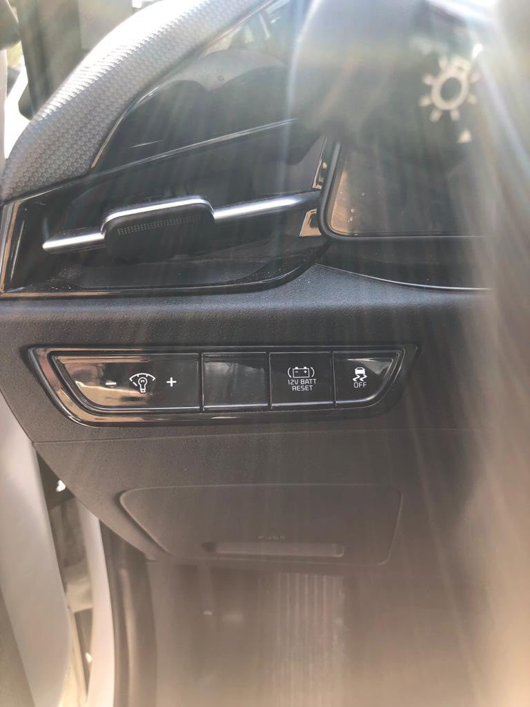 للبيع
0782 727 2783

٢٠٢٤
