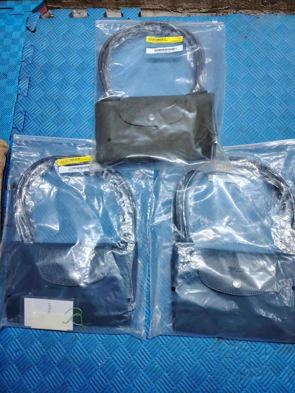 تصفيه بضاعه العاب مع لابجينات ام لبسامير مع جنط كله اكوالتي عالي مع لوحه عرسان + رموش وحمر 💄 وعصارات للوجه لتصفيه لوجه + كريم للنمش ولتصبغات وحب شباب كله اصلي ربي يشهد اليريد شلعه  او مفرد يراسلني وخادم اني  وعندي توصيل ***********
