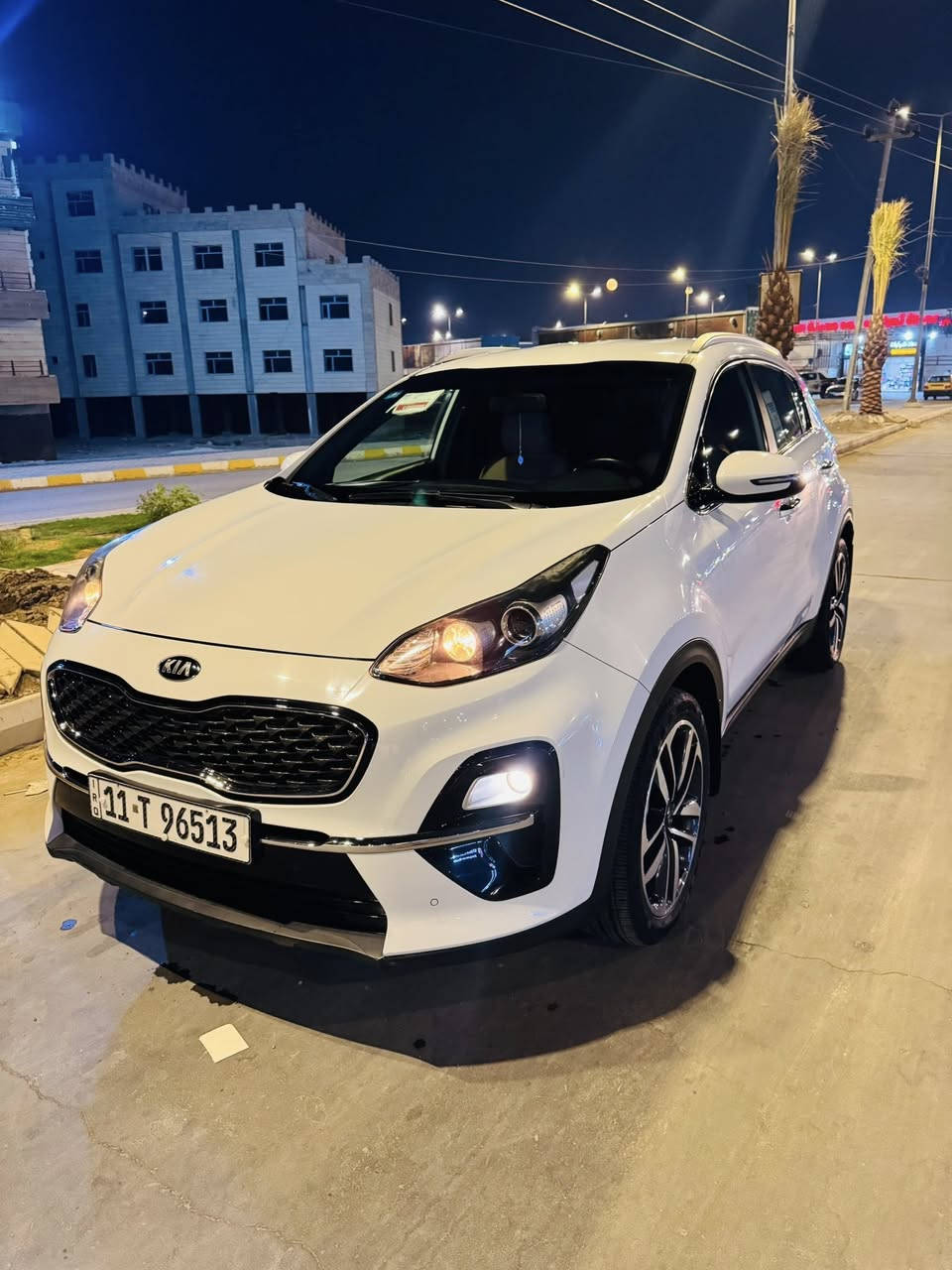 السلام عليكم 
كيا اسبورتج 2020 رقم بغداد ب اسمي تحويل ثاني يوم 
ماشيه 94 سياره جديده كلش ب معنى كلمه خليجي كفاله عامه مواصفات معروفه بالسبورتج  باقي التفاصيل الاتصال ***********

