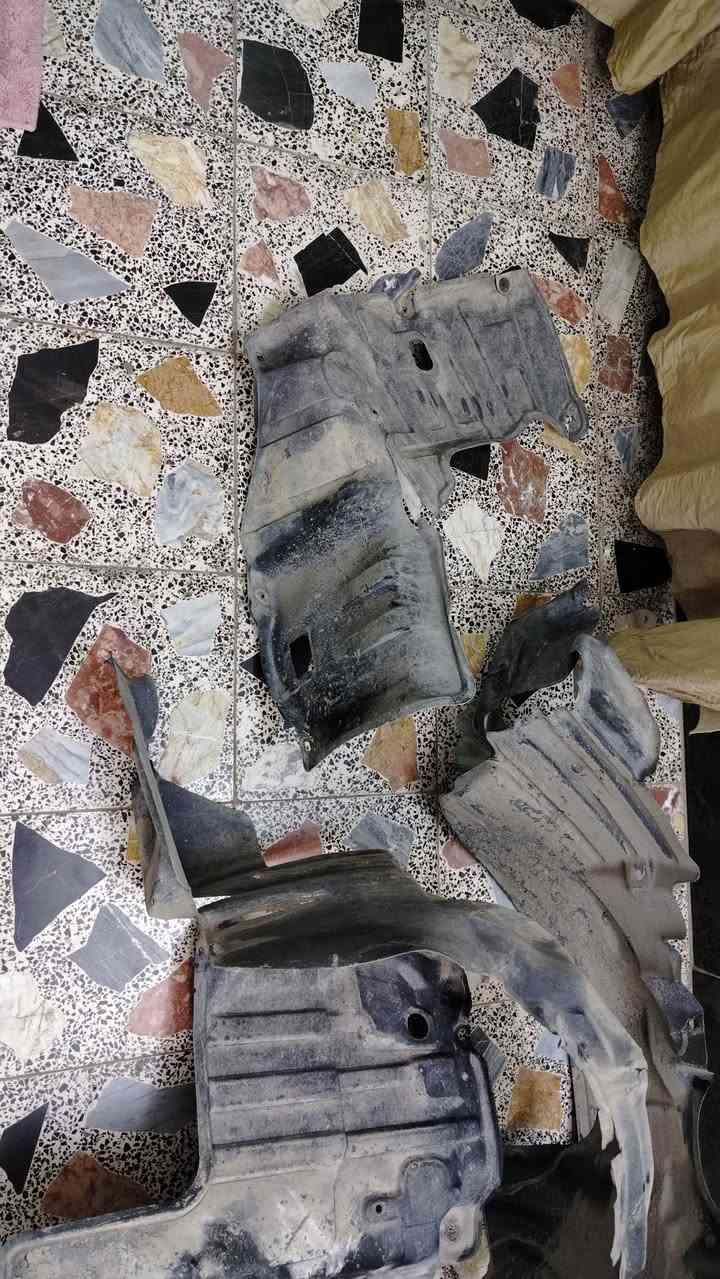 غراض  ( كورلا ستيشن موديل 94) للبيع قيم بل يرض الله وتاعل اخذهن كلهن مابيع حاجه وحده كلهن شلع قيم واخذ  مكاني بغداد مدينه الصدر الرقم ***********
