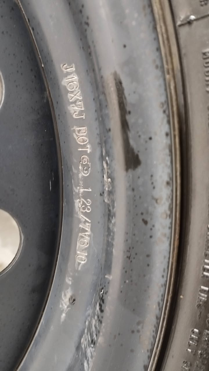 اسلام عليكم اخوان واصل وجب جديد تك واحد ويل حجم 16 تاير سبير مال كورلا موديل 2023 لا عواج لا تسليح لا صباغ سعر 45 الف تك واحد تك واحد عنوان كركوك قادسي أو لا يم نادي سولاف ***********  ***********
