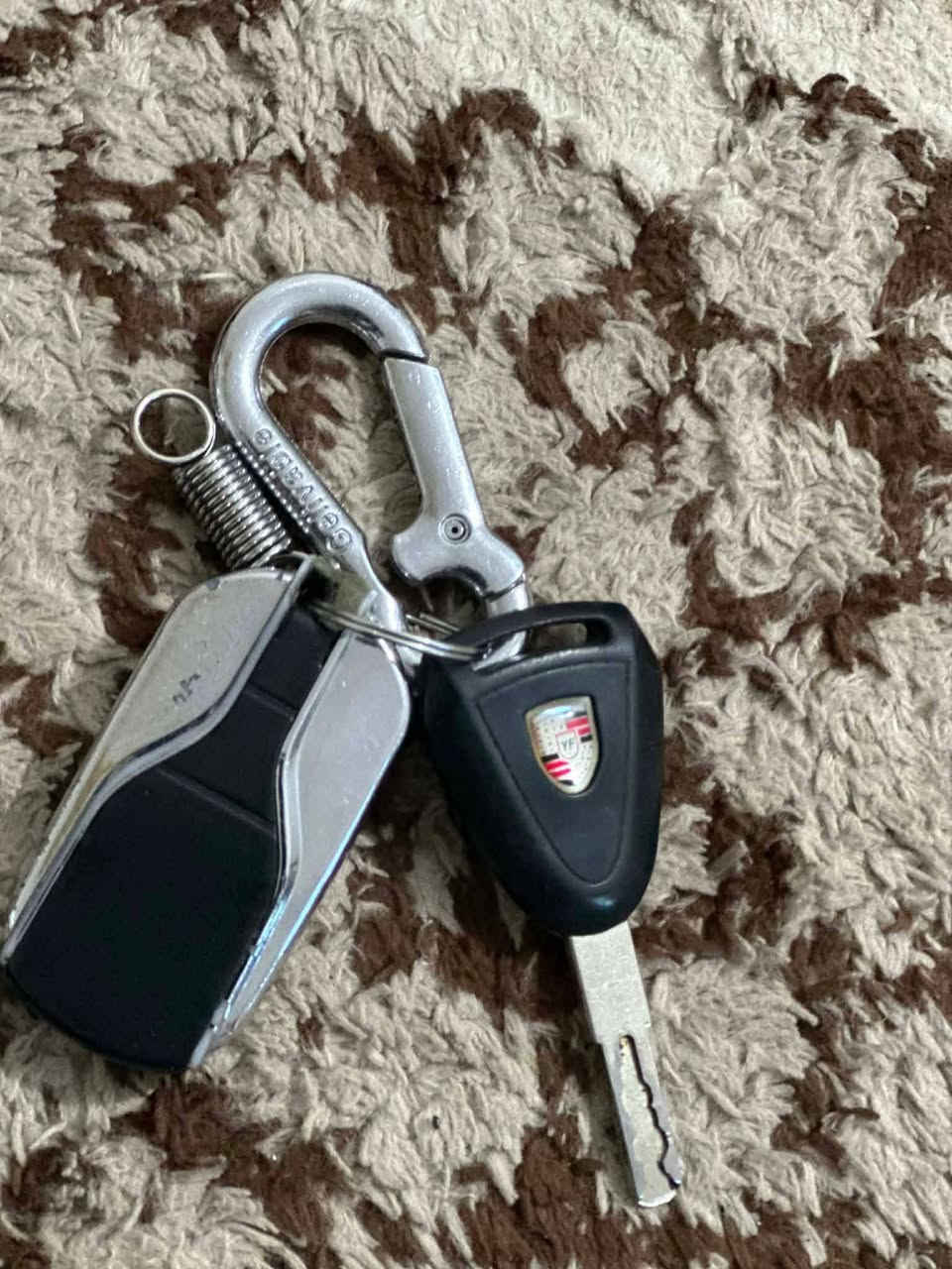 للبيع السعر خاص او  على الرقم
***********
