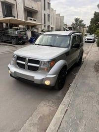 السـلام عليڪم دوج نيترو موديل2011 رقم بغداد الجديد  بااسمي تحويل مباشر...