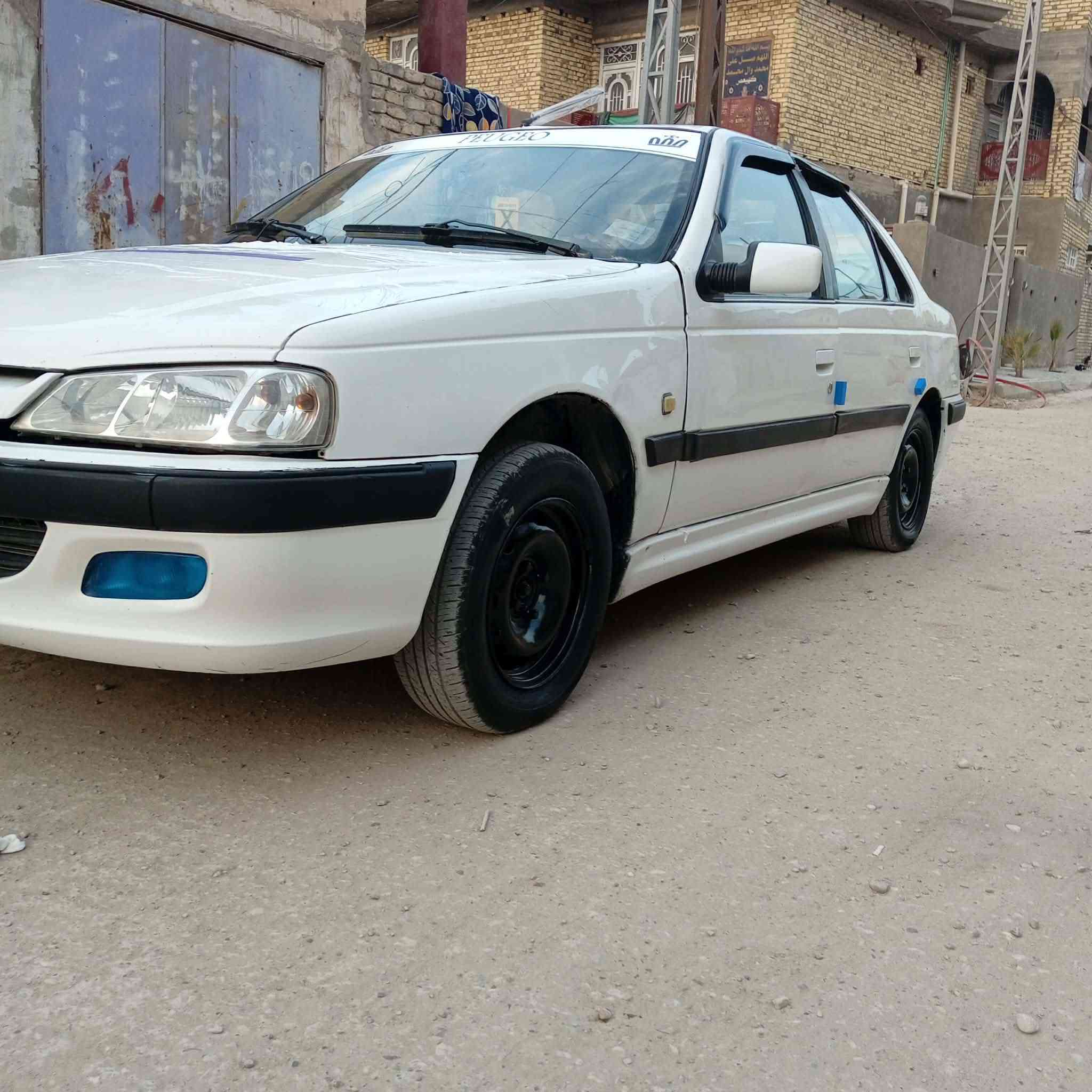 سمند 2012 مكفوله من ضربه او تبديل سنتر لاك تبريد كلوبات زنون ناطقه شغال كله وضع شركه سنويه 30 بسمي مكان كوت سعرر 40 بيه مجال بيجو مديل 2011مكفوله من ضربه وتبديل مداور ثاني يوم سعرر 38 وبيه مجال تتصل ***********
