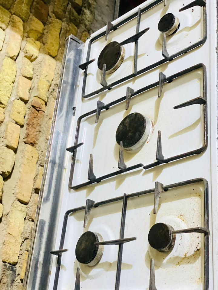 طباخ جديد شغال كلشي لتواصل واتساب ***********
