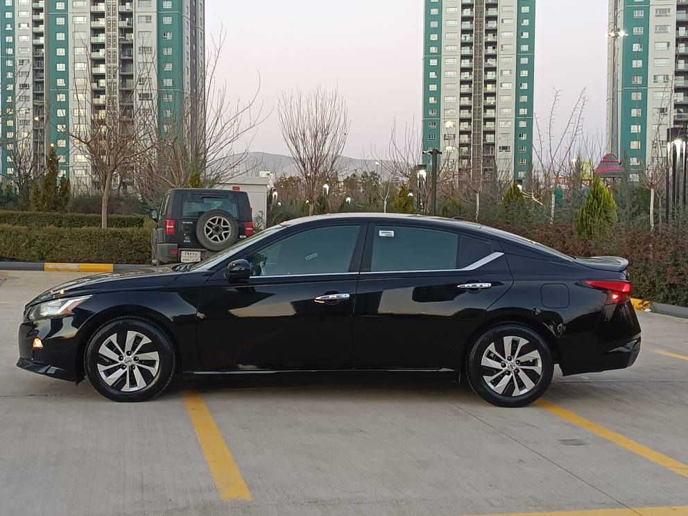 نیسان ئاڵتیما 2020     ***********
بێ بۆیاخ بێ ناو گردن قرجیشی نیە
نمونە لەجوانیا دەعەمەکەی زۆر بەسیتە 
مواسەفاتی ئەمەریکی مواسەفاتی/S/
ڕادار  شاشە گەورە  کامێرا 
سێ بەسمە تەعدیل سورعە سوکان فۆلیۆم.
سەنەوی تازەیە تەحویل خەرامە بەشەرت 
ناونیشان سلێمانی گەڕەکی ڕاپەڕین 
*********** السليمانية, العراق
