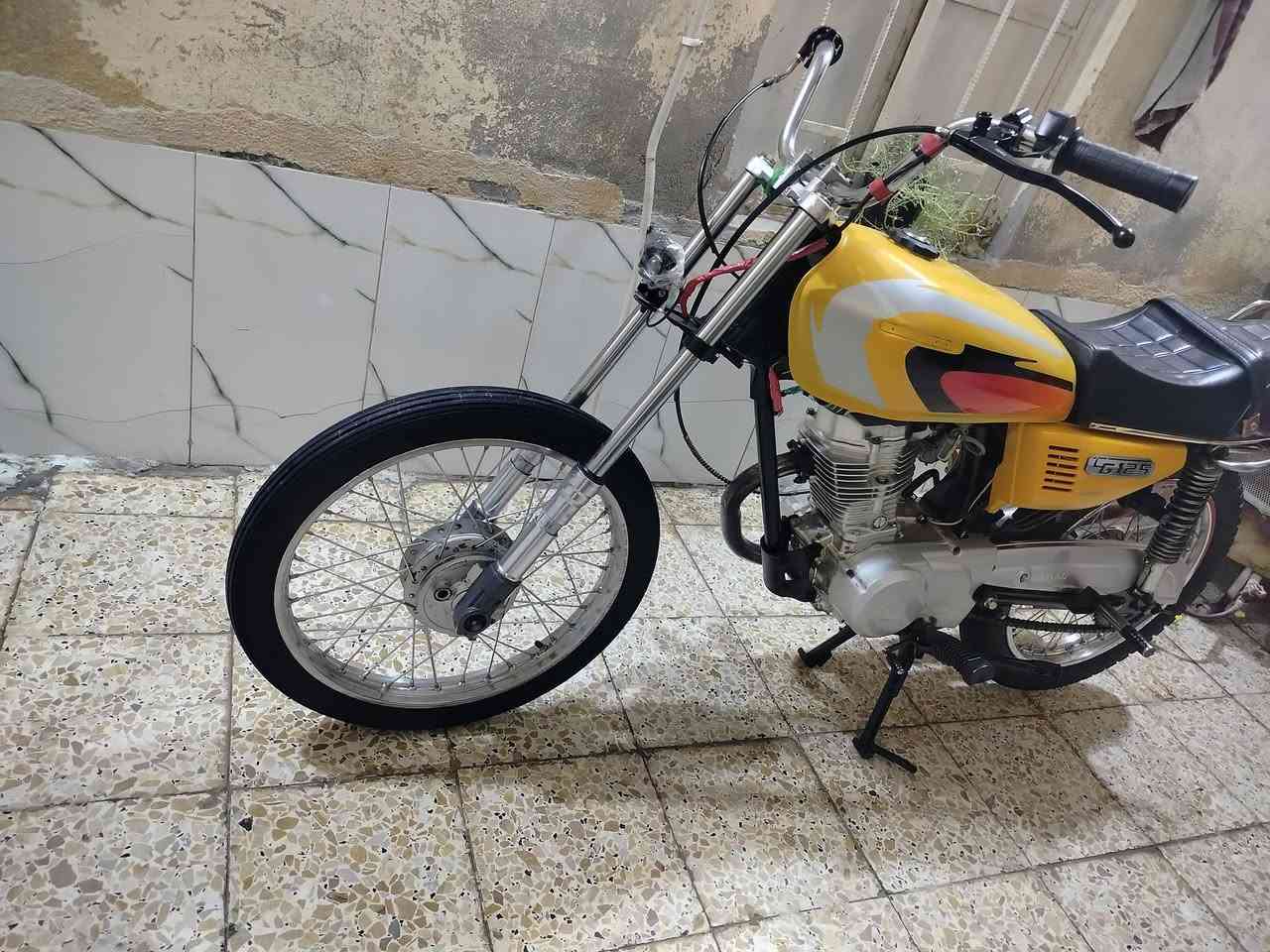 #دراجه ادوات للبيع شراي يتصل.
***********
