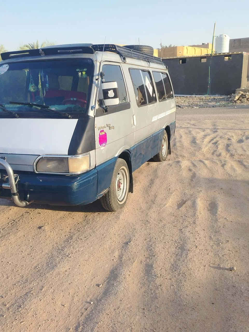 كيه بسته ٩٢ حداديه وكهربائيات كله شغاله سنويه صاقطه وبيه وكاله عامه مكينه وكير خير من الله سعر ٣٠ وبيه مجال مكان السيارة السماوه , ***********
