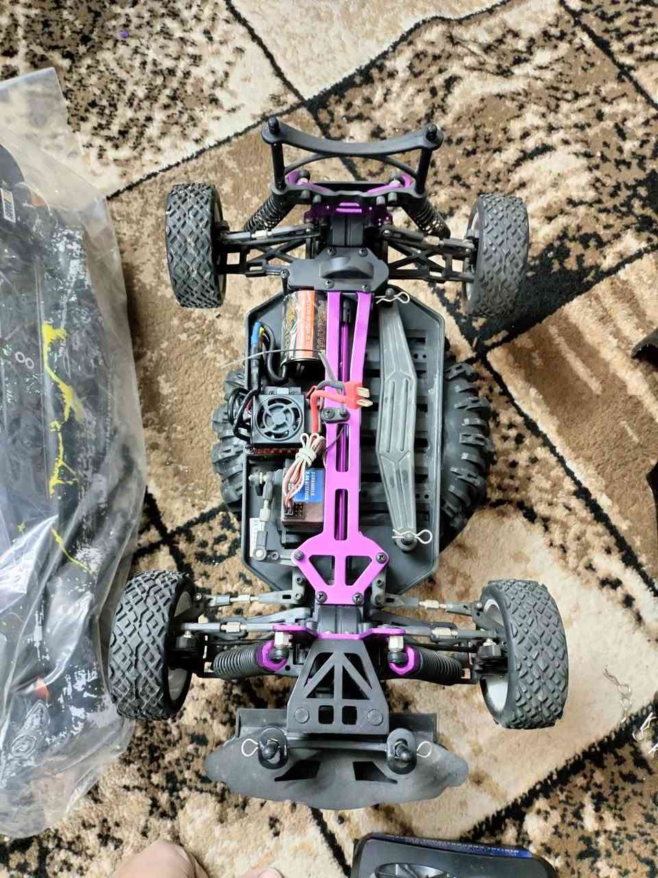 شلونكم عزاز
شيارة احترافية شركة hsp نوع رالي حجم 1/10 السيارة برش لس وياهة كفر جديد تحفة السيارة كلش احبهة بس دنسوي تقنين 😁


**إذا كنت صاحب هذا الإعلان وتريد حذفه لأي سبب، رجاءا أرسل رسالة إلى الدعم الفني**