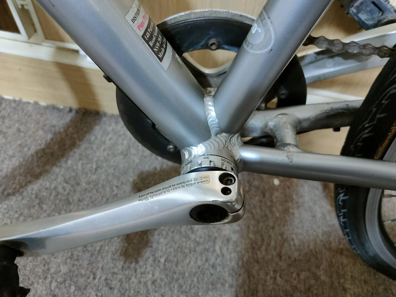 باسكل ترحال700
28
فريم 50
فول المنيوم 
سيت شيمانو براكيت 
8/1
تبديلات داخل البطيخة 
وتكدر تغير بالباسكل يعني عكرب ودشلي 
وتكدر تسوي دسك بريك 
ملا الباسكل بي تكشير قليل بالصبغ 
سعره 150
العنوان ديوانية توصيل موجود


**إذا كنت صاحب هذا الإعلان وتريد حذفه لأي سبب، رجاءا أرسل رسالة إلى الدعم الفني**