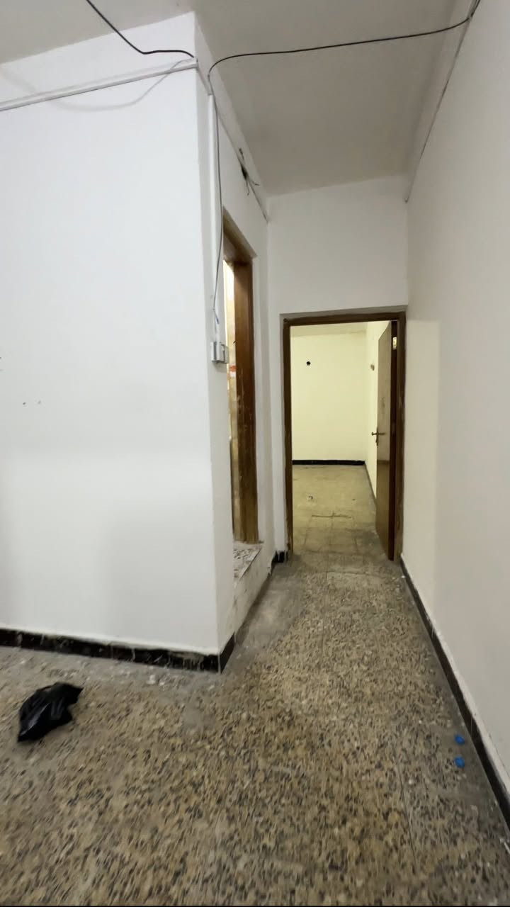 شقه الايجار طابق اول جمعيات ثالثه
غرفه ستقبال مطبخ صحيات✅
اجار350 📞 *********** 📞
