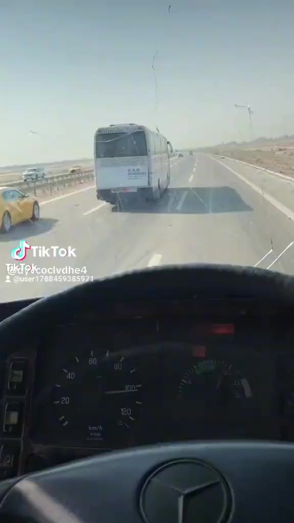 السلام عليكم للبيع404 جاهزه تخم تاير مكينه جديده كلج جديد رقم نكليزي 2001بسمي مداور السعر 260
مكان النجف ***********
