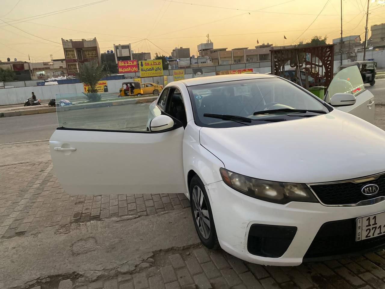 السلام عليكم
كيا فورتي 2013
📣 للبيع — كيا فورتي SX موديل 2013
🚗 نضيفة جداً
📌 المواصفات الأساسية:
🔹 الفئة: SX (اعلى شي)
🔹 المحرك: 2.4 لتر – 4 سلندر
🔹 القوة: 173 حصان
🔹 ناقل الحركة: أوتوماتيك 6 سرعات
🔹 نظام دفع أمامي (FWD)
🔹 عجلات 17 إنش
🔹 تكييف قوي ويوجد بلوتوث + مدخل USB
🔹 مقاعد رياضية مريحة وعدادات Supervision
🔹 حساسات خلفية + أنظمة أمان قوية (ABS + ESC + وسائد هوائية)

📊 حالة السيارة:
🔸 ما عليها أي مشاكل ميكانيكية
🔸 صيانتها دورية
🔸 بدون لغود بدون شواصي
🔸 الداخل نظيف جدًا

📍 الموقع: بغداد — مدينة الصدر قطاع واحد
💰 السعر: 95ورقة قابل للتفاوض المناسب 📞***********

📲 معلومات اكثر ***********
⸻
