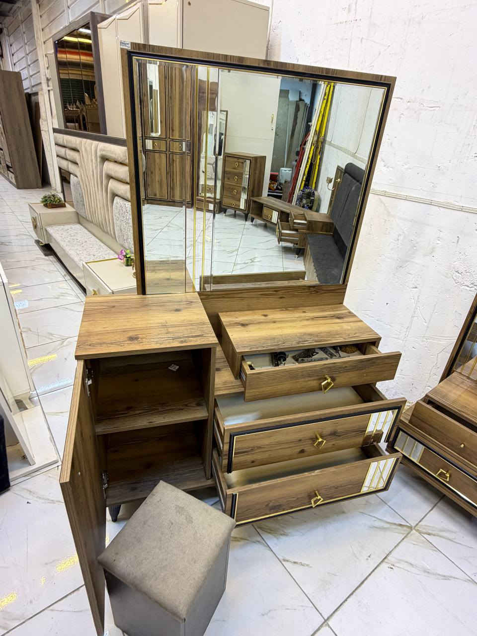 غرفه تركيه 10قطع مستخدام نضام ابواب زاويا تخبل للبيع الاستفسار واتساب ب900الف


**إذا كنت صاحب هذا الإعلان وتريد حذفه لأي سبب، رجاءا أرسل رسالة إلى الدعم الفني**