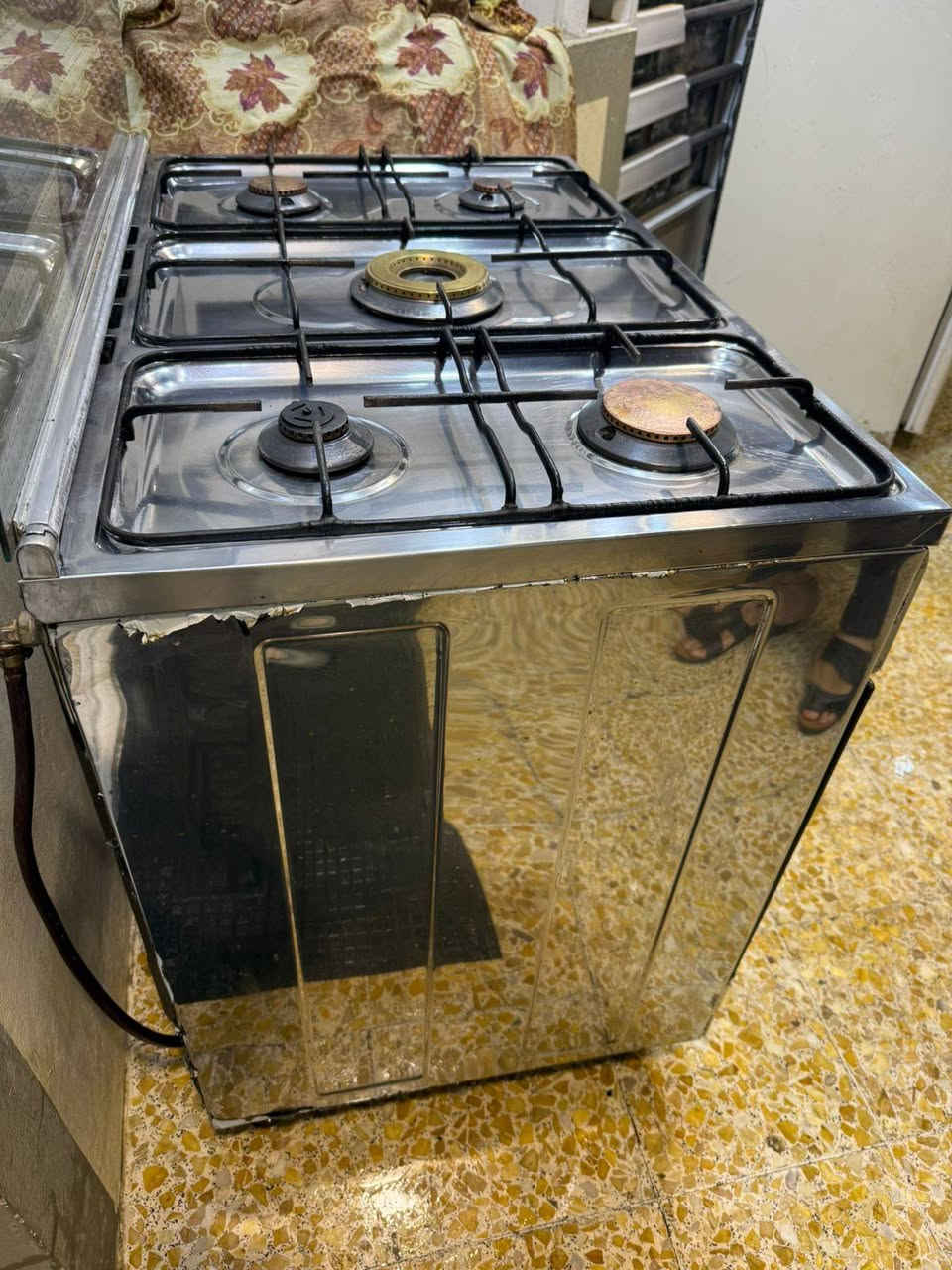 طباخ للبيع نضيف مستعمل قليل ***********
