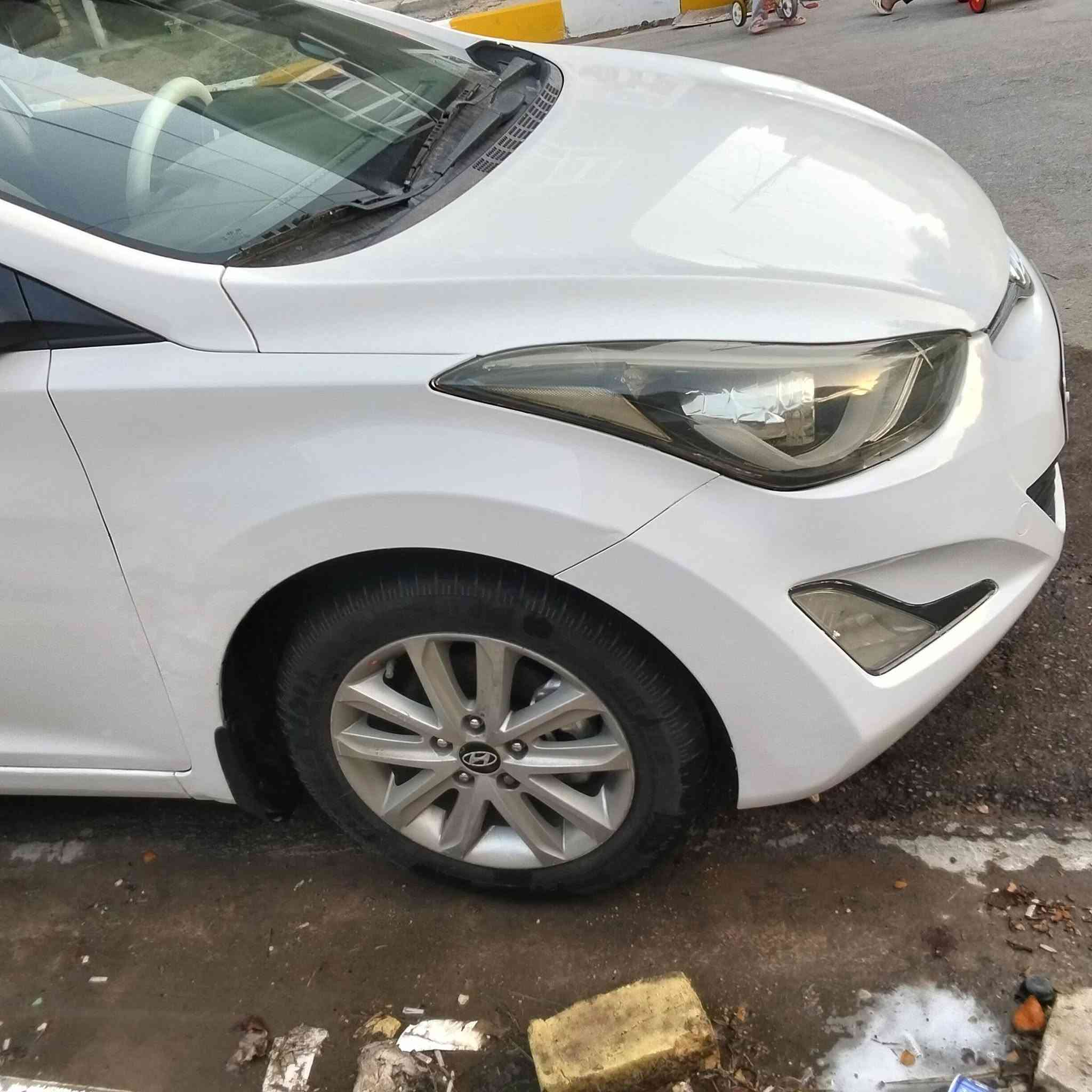 السلام عليكم الانتره خليجي 15 للبيع سيارة فول مواصفات للخير مري شفط فتح دواخل عسلي وصاج جاهز مال بيت مكينه 1800جاهزه مكاني الناصرية مركز سعرها 113وبيه مجال ***********
