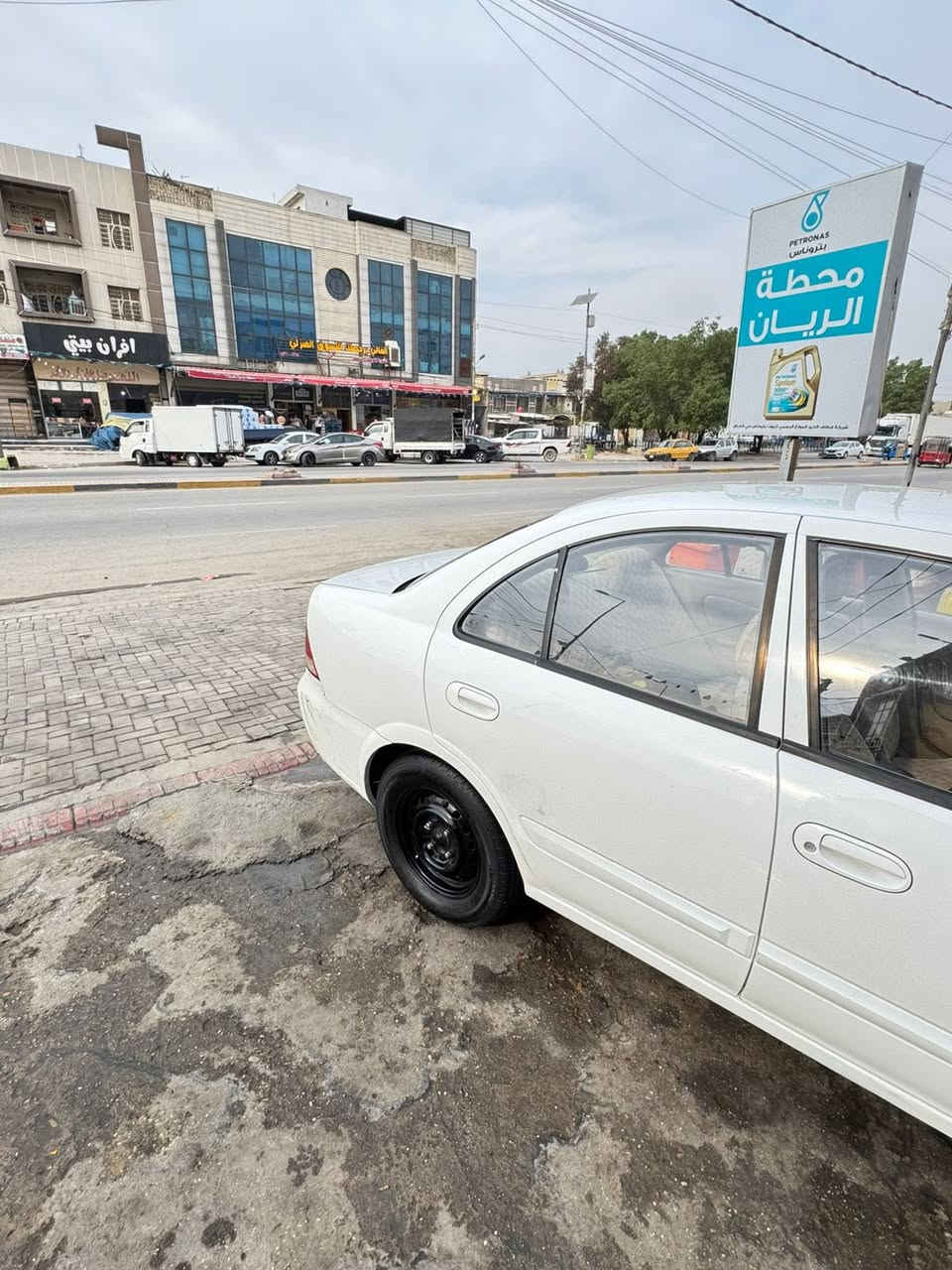 السلام عليكم
نيسان سني 2008رقمهة بغداد تحويل ثاني يوم السيارة نضيفة كير محرك مكفولات رقمهة شبه مميز  مكاني بغداد ممتواجد على الفيس ***********بي واتساب
