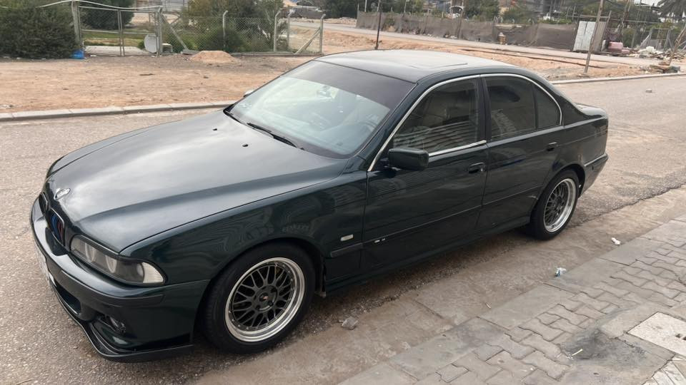 موديل 2000
نوع 528

محرك 2.8 

لون زيتوني 

داخل جوزي 

لدات بيه 220 حركه 

لحيه أماميه

فتحت سقف 

كأمره خلفيه 

داش كام 

شاشه جبيره كاربلاي 

تحكم كشتات كهرباء 

خزن ميموري 

بعد بيه هواي مواصفات 

مكاني نجف للاستفسار 

***********
