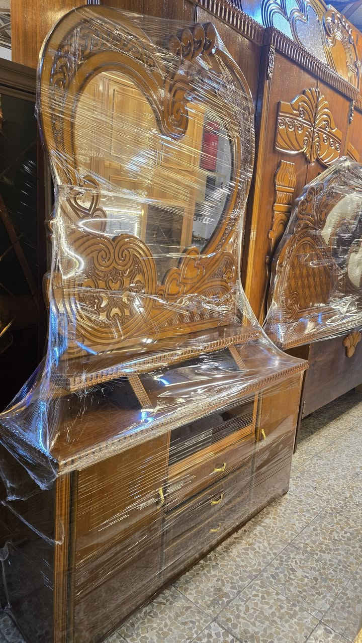 غرفه 6 ابواب ملحق فول نضيفه خشب ثقيل خمسة ملم مستعمله فصال حديث من معرض فارس الحمداني عنوانه يكون موصل حي البكر شارع القادسية الثانية قرب جامع علي بن ابي طالب سعر 750 مع توصيل شد ونقل داخل الموصل التصال على الرقاهم إتصال او التواصل علئ الواتساب وتدلل ***********:***********
