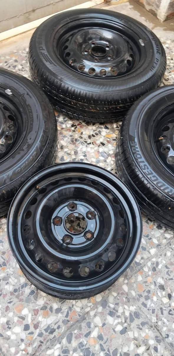 السلام عليكم 
للبيع
تخم ويل حجم 15 مال كورلا خليجي 
السعر 140
الاتصال ع الرقم ***********
