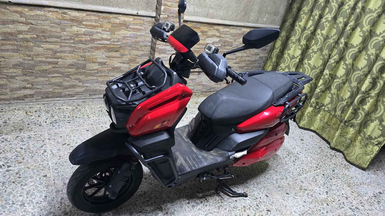 السلام عليكم دراجه شحن جبلي نضيفه جدأوما بيهة اي عيب اخت الجديدة امانه ما مستعملة هواي للبيع مكاني بغداد الكرخ موديل ٢٠٢٥ السعر مليون و١٠٠ للاتصال ***********
