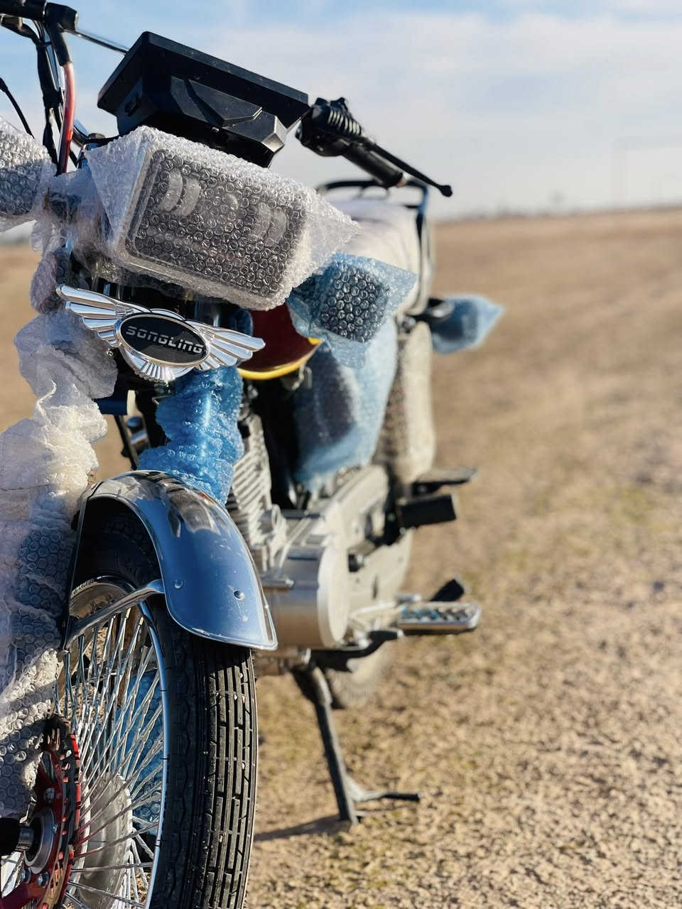 السلام عليكم دراجه للبيع نضافه فول موديل 2026 السعر خاص


**إذا كنت صاحب هذا الإعلان وتريد حذفه لأي سبب، رجاءا أرسل رسالة إلى الدعم الفني**