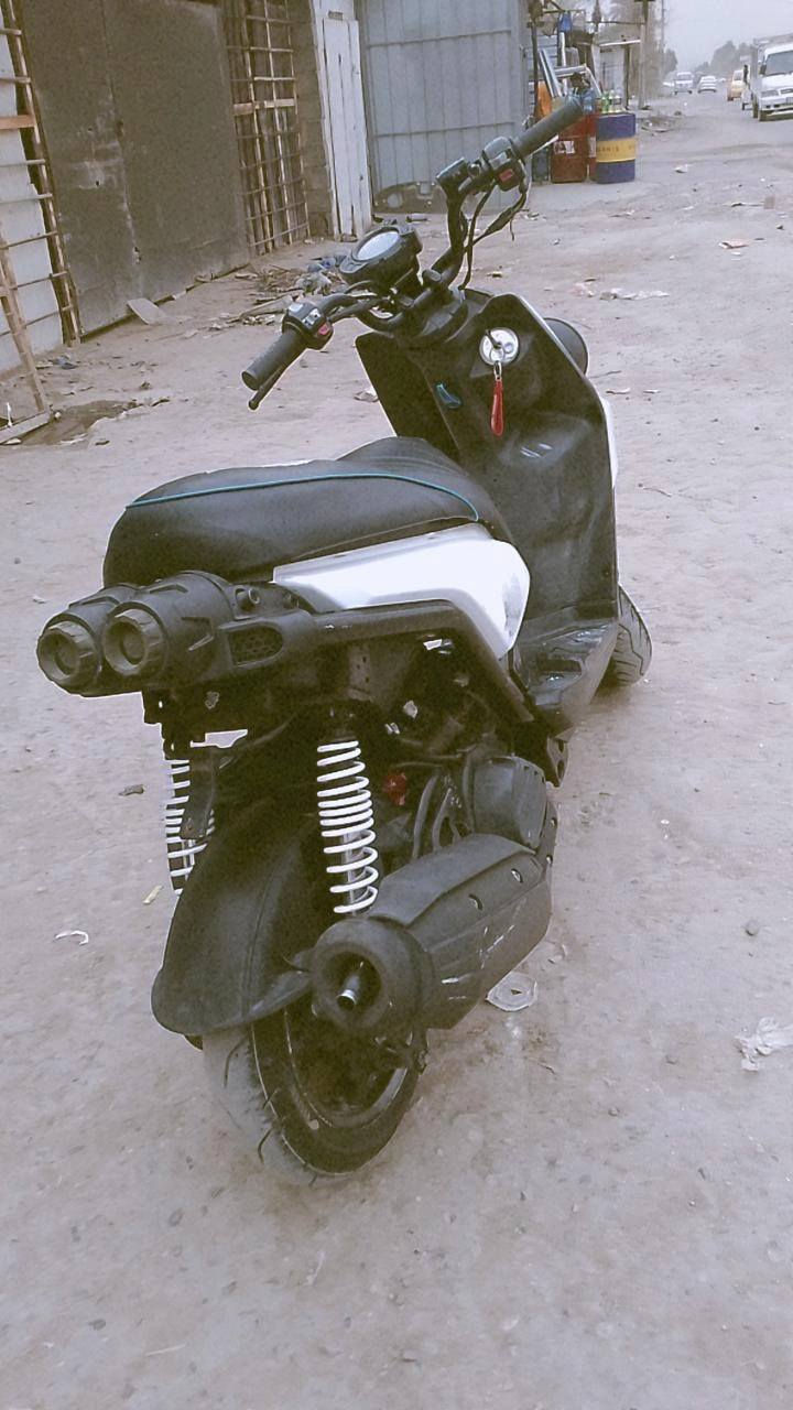 السلام عليكم سكنس جبلي بلاد ما ناقصها برغي كامله الدراجه مكينه خير من الله خرسه شلعه معدل كله شغال بيها سستم بل صندوك نكره بكل وقت السعر 900 وبيها مجال الشراي يتصل مكاني بغداد البياع رقم ***********
