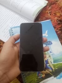 ايفون 16 #مقلد جهاز نضيف مابي شي بس الضهر مالته مفطر بطاريه 100 السعر ...