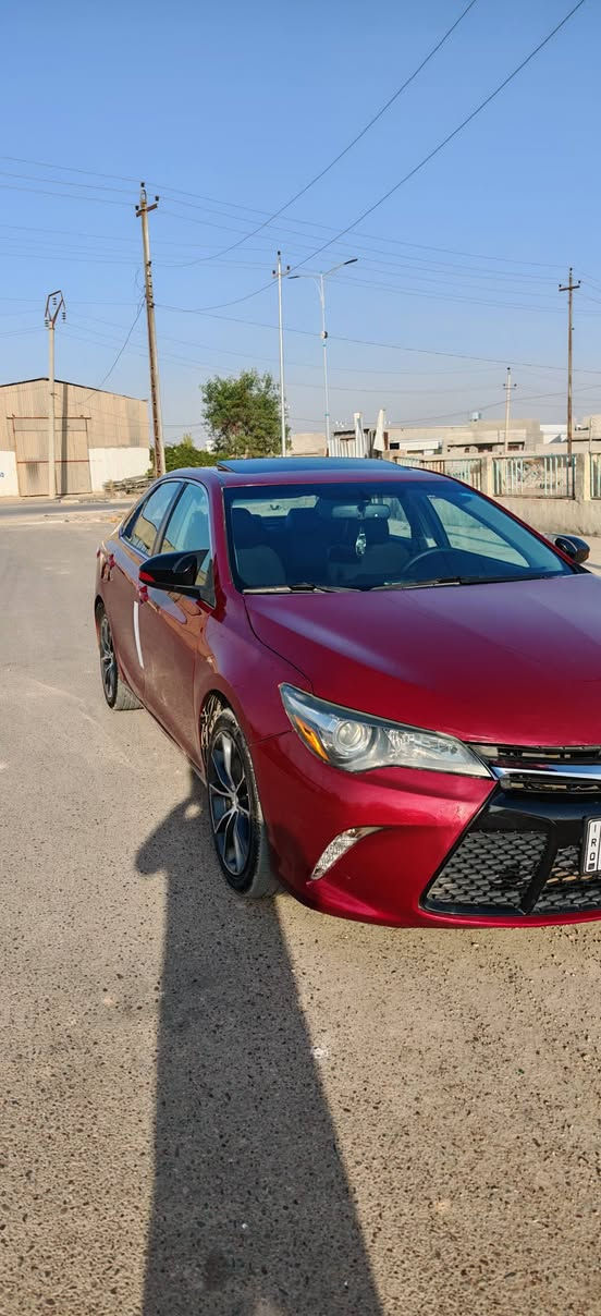 السلام عليكم
كامري للبيع XSE فول مواصفات رقم بغداد دولي بأسمي ماشية61 ميل بيها جاملغ وبابين رش نفس اللون 
مكان السيارة صلاح الدين الضلوعية 
***********
***********
