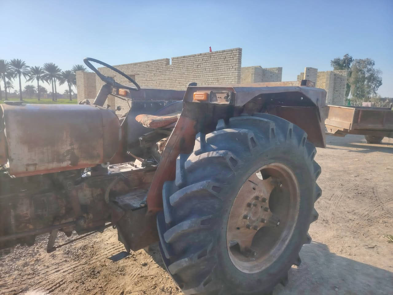 السلام عليكم عنتر للبيع موديل 80 مكان بابل مشروع المسيب للاستفسار الاتصال ***********
