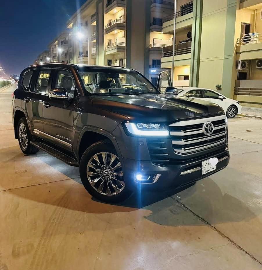 تويوتا لاندكروز 2023 فئة VX توين تيربو ساز SAS 

VX Twin Turbo SAS 2023 
 
لون فيلي مميز 

ماشية 62 الف كم 

السيارة جديدة بمعنى الكلمة استخدام شخصي كفالة عامة عدا رصعة صغيرة مغلفة ppf 

رقم بغداد تحويل مباشر 

مكان السيارة بغداد 

السعر 7 شدات وبي مجال 

الشراي يتصل وبالخدمة 

***********
