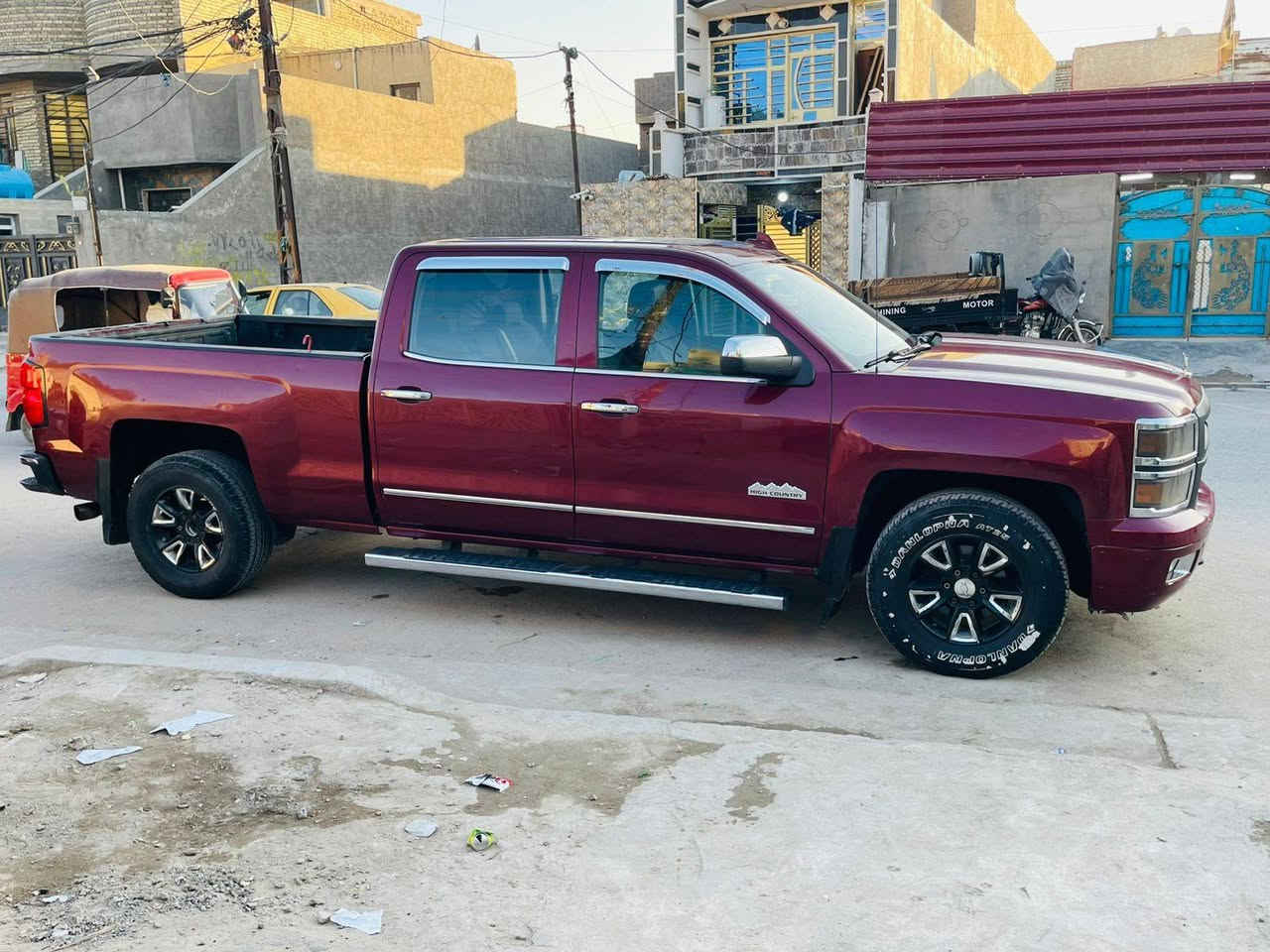 للبيع موديل 2015 سياره داخله كنين بالعراق صار بيها حادث اربع قطع بدون دواخل سياره بيها ضعف بالمحرك سياره صدرها تعبان سياره شغاله مكانها بغداد العبيدي سعر السياره 120 وبيها مجال ***********
