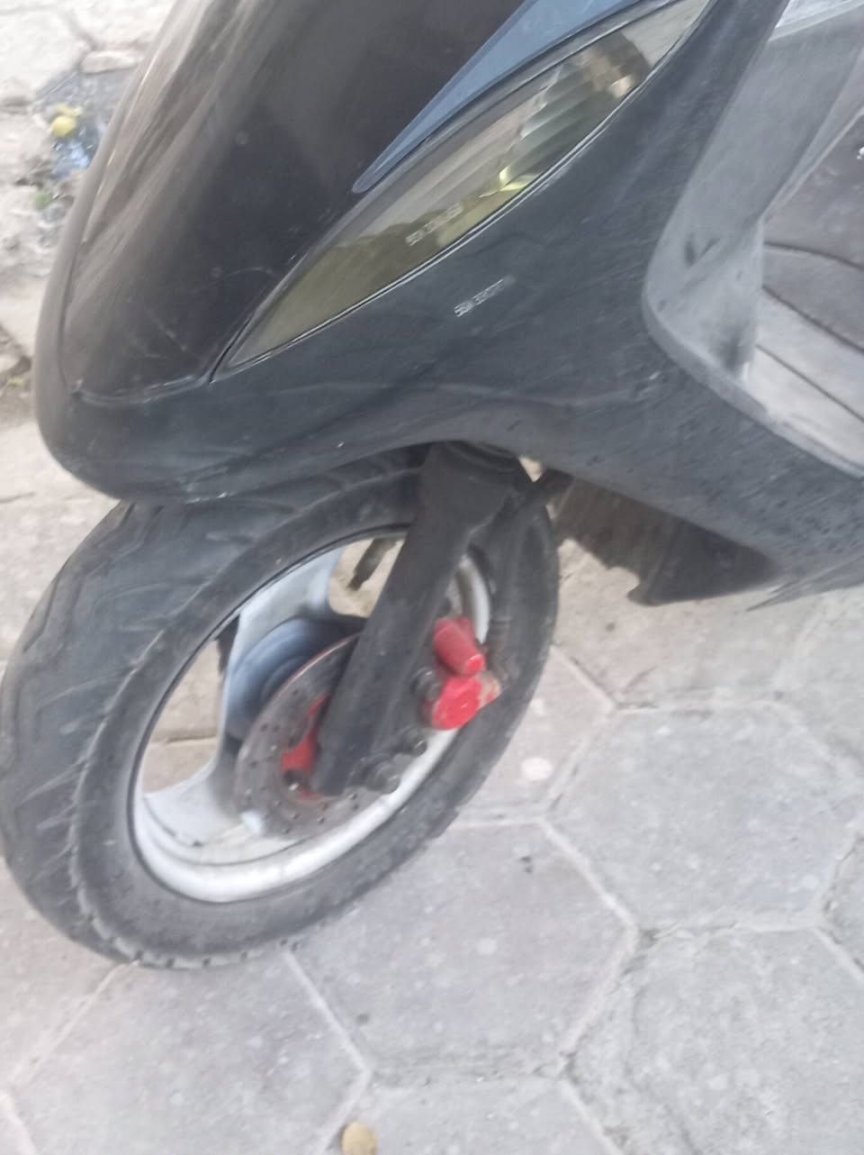 للبيع *********** واتساب
العنوان بغداد الصالحيه

السعر 550 وبيها مجال
