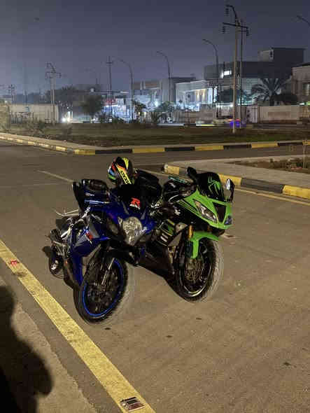 يالله الجميلة للبيع
Suzuki GSX-R750 2007
سزوكي جكسر 750cc 
دراجة عليها ادامة كاملة 
دهن كلة موتل كللش نضيفة الدراجة 
مكينه كير كهربائيات كفالة 
فقط الكفرات بيهم كسر بسيط ومصبوغات 
مكان الدراجة واسط-صويرة 
*********** موجود اتصال وتساب
