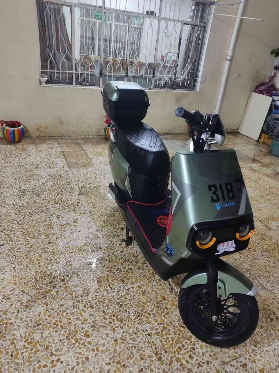 مطور شحن 318 زيرو مستخدم 20 يوم موديل 2025 حديث  بطاريات 6دبل شرط الفحص  ملف 2000 مطور نضافه فول لون زيتوني كلو شرط جديد يمشيك 50 كيلو  بك رجوع R سرعه 99 حقيقي 70الى 80  نمر 4 كلو شغال مابيه اي عطل مكاني  موصل حي عدن السعر 600 وأبيه مجال شي قليل رقم الاتصال *********** فقط بيع
