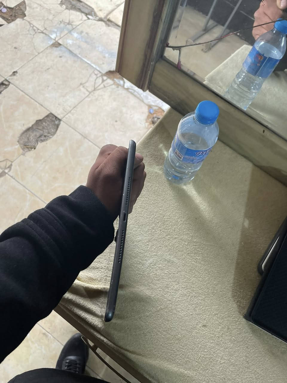 ‏iPad تسعة للبيع سعر 200الف العنوان أربيل***********
