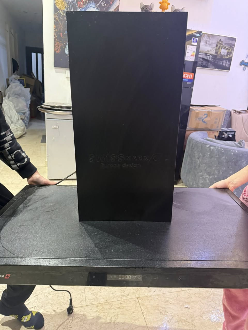 شفاط ماركة سويس ٤ سرعات المكان المنصور ب١٠٠ للاستفسار الاتصال على  الرقم ***********
