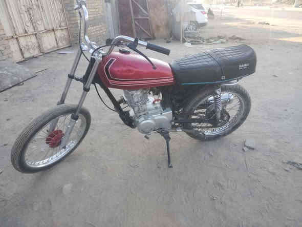 السلام عليكم دراجه للبيع ادوات موديل 18 تعمير 24 دراجه جاهزه مكان ناصريه سيد خيل الشراي ينتصر***********
