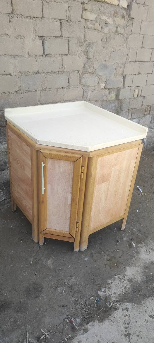 زاويه مرمر متر معلق عنوان شطره ***********  اذا عندك سنك متر متر ونص دزه خاص وتساب
