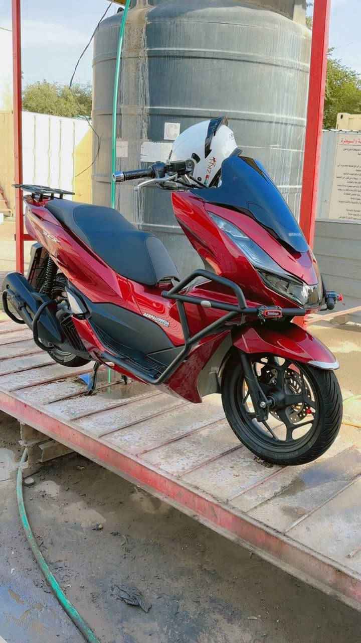 Pcx
جيل الرابع يابانيه مكفوله من كلشي مابيها نقص
مغلفه بي بي اف حمايه 
مكاني الزعفرانية

***********
