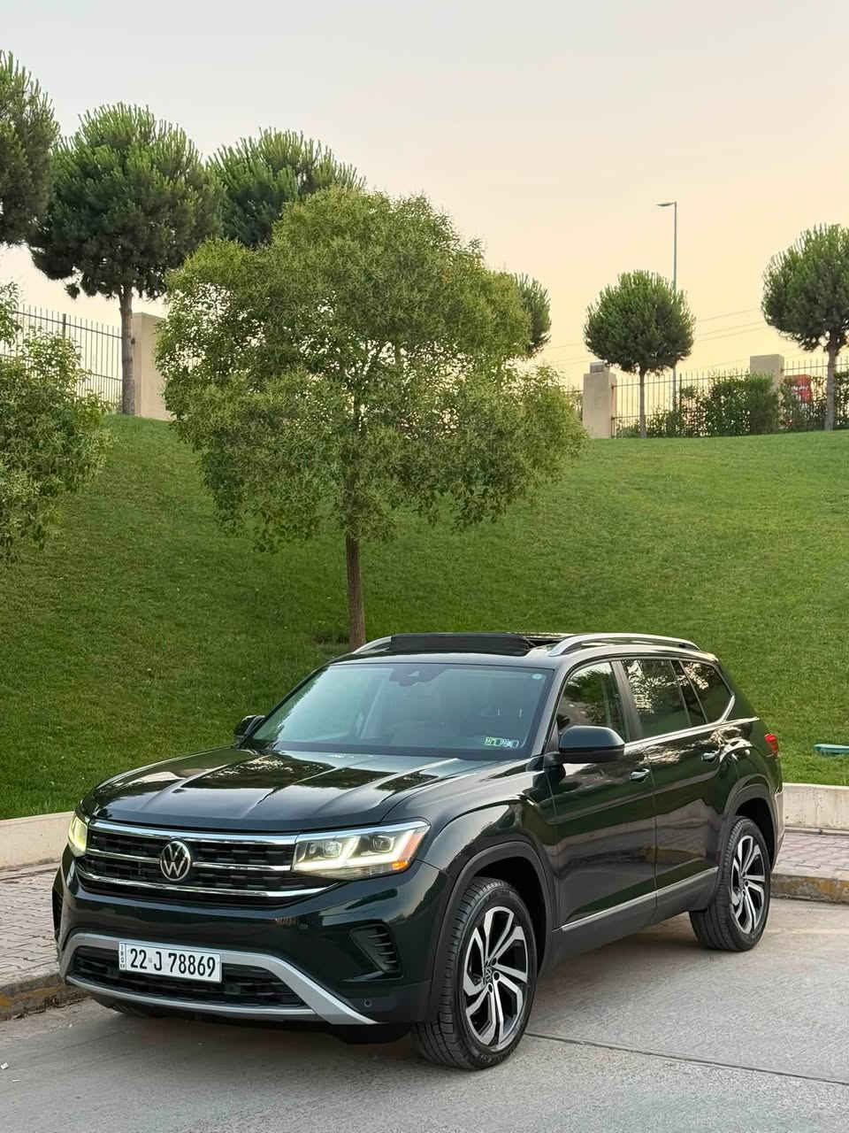 السلام  عليكم ورحمة الله وبركاته
ملاحظه ‼️ سنويه رقم هزه براد كولها اصدار جديد 

‏‎‏‎       ——— لـلـبـيع  ———

فولكس واگن اطلس — Volkswagen Atlas

‏‎‏‎وراد أمريكي.     —  بدون ايرباك  

‏‎‏‎الموديل           — 2022

فئة.                 — SEL 

حجم المكينه   — 3600/ V6

‏‎‏‎اللون               — زيتوني    

‏‎‏‎المسافه المقطوعه — 22.000 

‏‎‏‎حاله السياره. — داخله كلين بالعراق صار بيها نص الباب صبغ -  ( صور الحادث داخل المنشور  )  

‏‎‏‎المواصفات 
‏‎‏‎- بصمة تشغيل 
‏‎‏‎- بصمة أبواب 
‏‎‏‎-تشغيل عن بعد 
‏‎‏‎-ترحيب عند الاقتراب 
‏‎‏‎-كشنات جلد
-كشنات اماميه تدفئه 
-ستيرن تدفئه 
‏‎‏‎-كشن السايق خزن ميموري
-كرسي السايق والراكب بحركه كهربائيه 
-شاشه ديجتال 
-اشاره بالمرايه 
-اناره محيطيه 
-حساس امامي خلفي 
-بردات خلفيه 
‏‎‏‎-رادار امامي 
-رادار جانبي 
‏‎-رادار خلفي 
‏‎‏‎-شاشه كبيره تدعم نظام الأبل كار باي ونظام الاندرويد 
-فتحت سقف بانوراما 
‏‎-دبل اكسل 
‏‎-اوتو هولد 
‏‎-اوتو ستوب 
‏‎-هندبريك بصمه 
‏‎-٧وضعيات قياده 
‏‎‏‎- ستيرن بحركه كهربائيه 
‏‎‏‎- تبريد مركزي 
‏‎‏‎- بگ لايت LED 
‏‎-صندوق كهربائي 
‏‎‏‎-كرسي السايق بحركة كهربائيه 
‏‎‏‎-تحكم ستيرن جهتين 
‏‎‏‎-تحديد سرعه 
‏‎‏‎-مانع انزلاق 
‏‎‏‎-ليد نهاري
‏‎‏‎-كامره خلفيه دواره 
‏‎‏‎باقي المواصفات المعروفه 

‏‎‏‎السعر            — اكتب تم ويوصلك السعر  مباشر 

‏‎‏‎رقم السياره    — أربيل  

‏‎‏‎موقع  السياره — السليمانية 

‏‎‏‎للأستفسار.     — *********** - ***********
