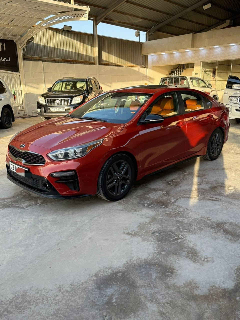 الحسن لتجاره السيارات
العنوان واسط الزبيديه 

كيا فورتي 2021 GTLINE
رقم أربيل 
فول مواصفات 
كشنات كهرباء 
جلد -شاشه كبيره 
مري شفط -GPS 
جناح خلفي

حادثه جاملغ وباب شطح 
بدون ايرباك
ماشيه 80 ميل 

ملاحظه السياره عليه غرمات 5000000 خمسه مليون دينار 
الي يشتري يخصم من سعره هاذه المبلغ 

السعر 145$مجال بسيط 
***********
