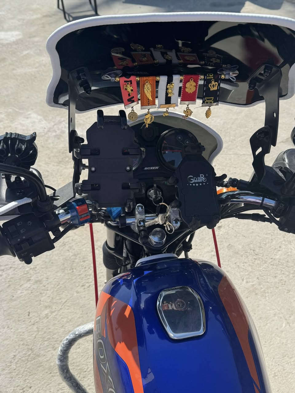 دراجه بوكسر 2023رقم بغداد دراجه انكليزي نضيف كلش برغي واحد ممفتوح بيها دراجه كلشش نضيفه تحويل ثاني يوم ب اسمي الدراجه السعره 2650وبيها مجال 
مكاني بغداد البياع 
رقمي ***********
