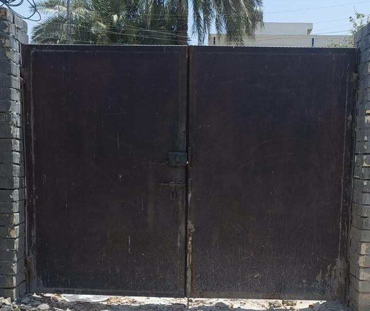 باب للبيع
بغداد الكماليه 

السعر 150 الف 

نضيف وثقيل درجه اولى بدون جراجيب
***********
