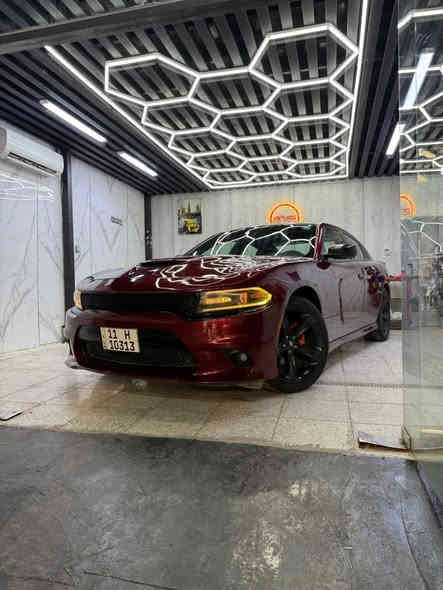 سلام عليكم
جارجر 2018  SXT
كندى كلين مكفوله 
 حجم المحرك 3600  السياره جديده مامتعوبه مال جناي مكاني بغداد
ماشيه 53
المواصفات 
تشغيل عن بعد 
شاشه كبيره 
كشن تدفئه 
كاميره دواره وحساسات وبعد مواصفاتSXT  المعروفه 
هزه وسنويه ورقم جديد 
السعر215  وبيه مجال للاتصال ***********
مكان سياره بغداد
