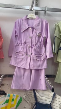 طقم بناتي • ملابس بنات