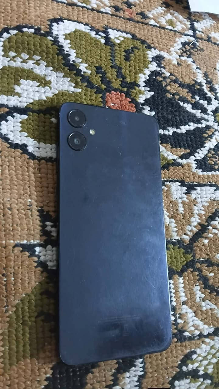 السلام عليكم
تلفون نظيف البيع
اي خلل مابي 
شغال
ذاكره ١٢٨
سامسونج
السعر ٨٠
رقم هاتف ***********
عنوان الحريه
